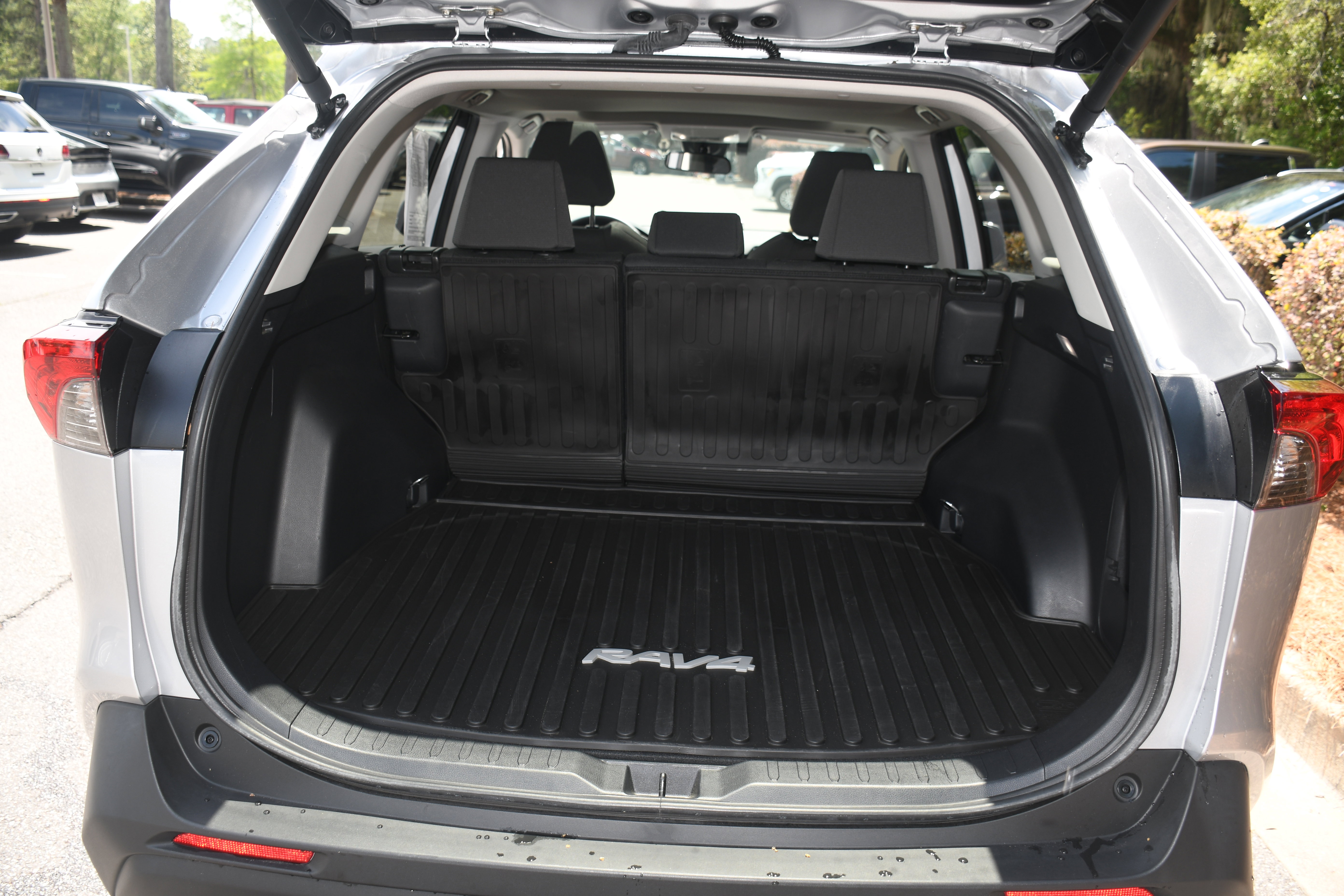 Certified 2024 Toyota RAV4 XLE w/ Convenience Package AWD/4WD image 18