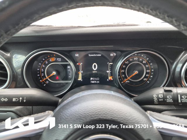 Used 2020 Jeep Wrangler Unlimited Sahara AWD/4WD image 28