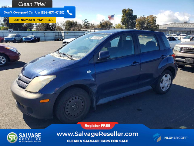 Used 2005 Scion xA FWD image 1