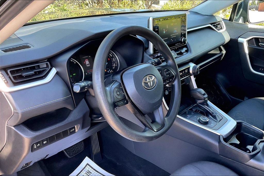 Used 2021 Toyota RAV4 XLE w/ Convenience Package AWD/4WD image 14
