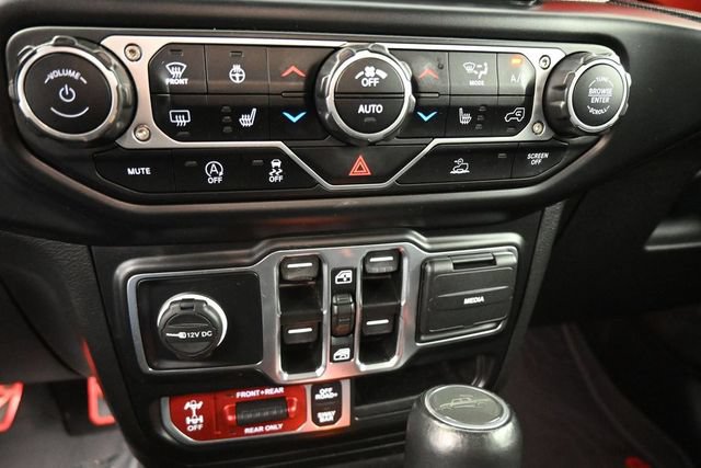 Used 2022 Jeep Gladiator Rubicon w/ Dual Top Group AWD/4WD image 11