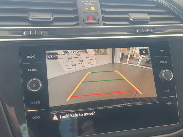 Used 2023 Volkswagen Tiguan SE R-Line FWD image 32
