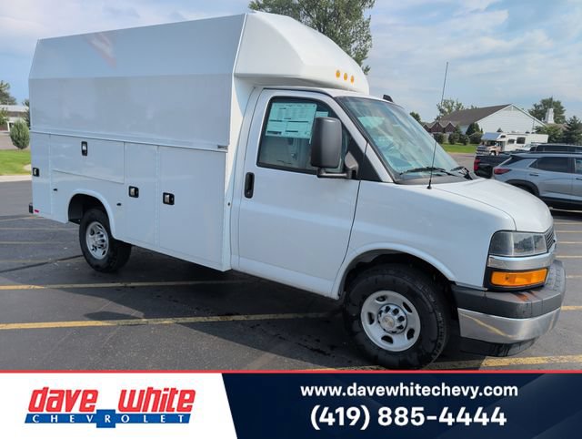 New 2026 Chevrolet Express 3500 w/ Power Convenience Package