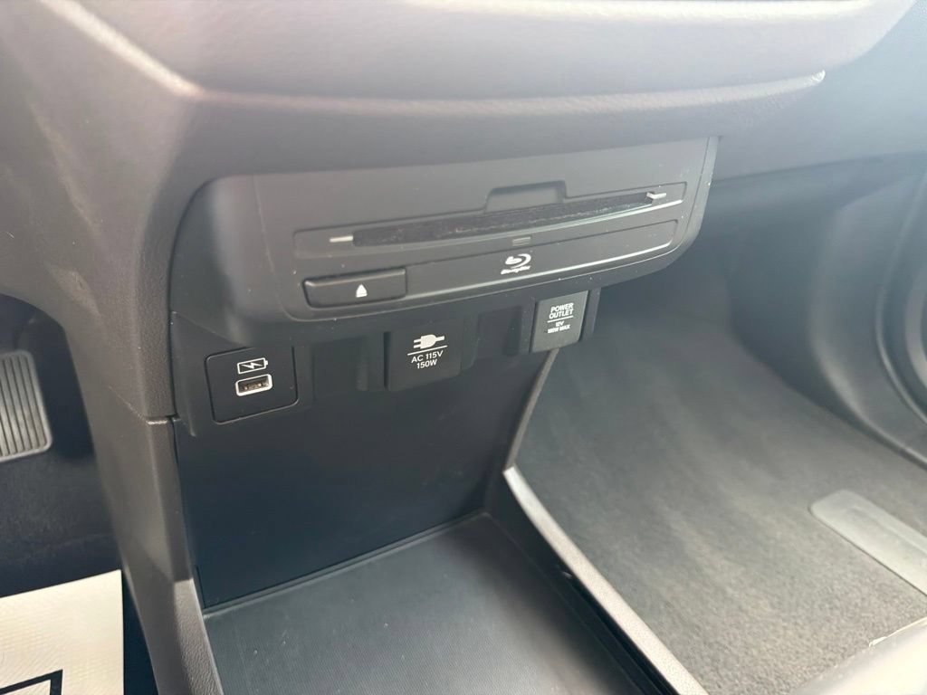 Certified 2022 Honda Odyssey Touring image 37