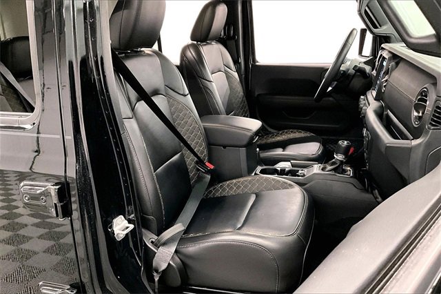 Used 2020 Jeep Wrangler Unlimited Sahara image 7