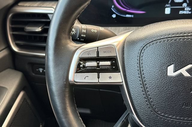 Certified 2024 Kia Telluride EX w/ EX Captain's Chair Package AWD/4WD image 32