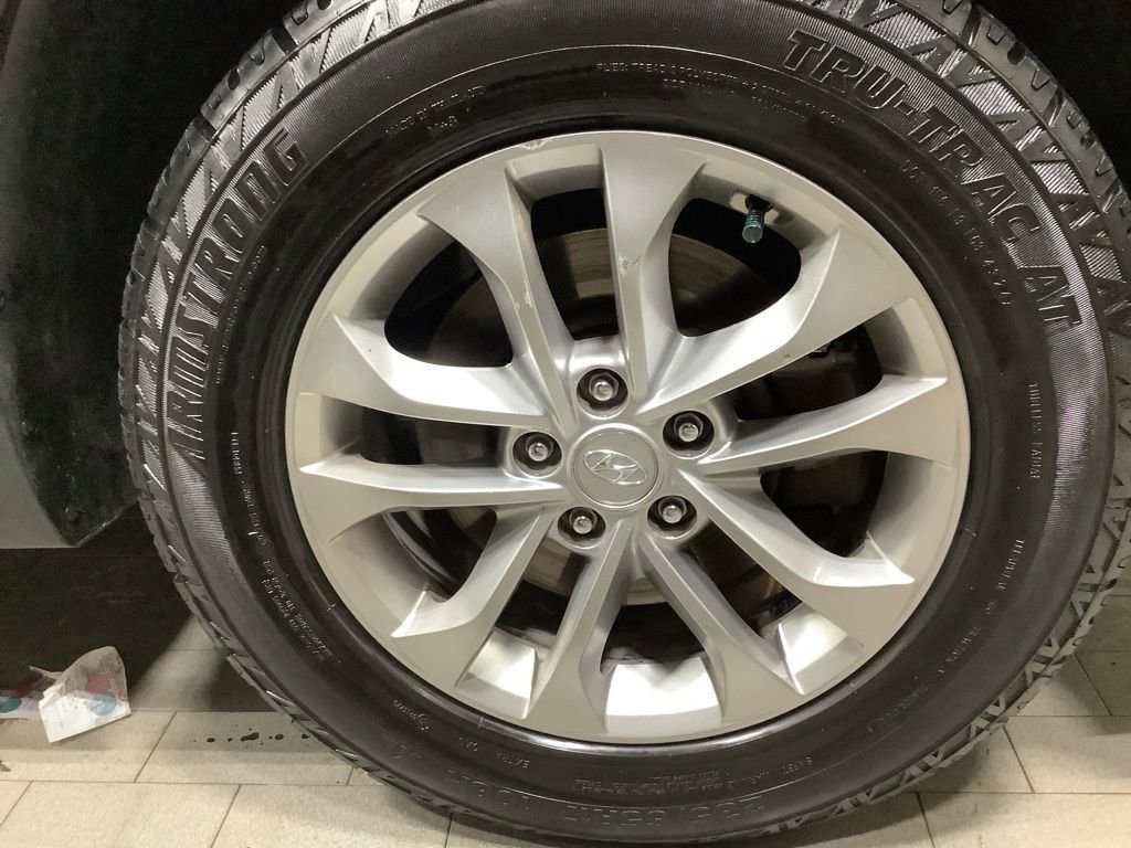 Used 2019 Hyundai Santa Fe SE image 27