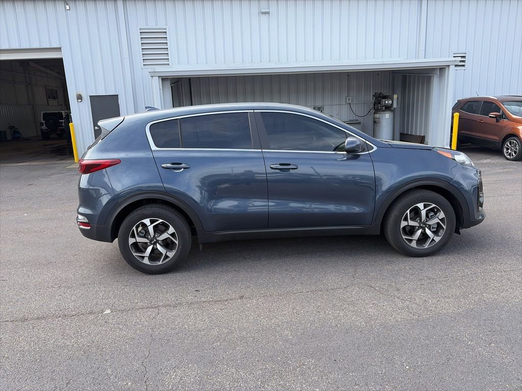 Used 2022 Kia Sportage LX image 8