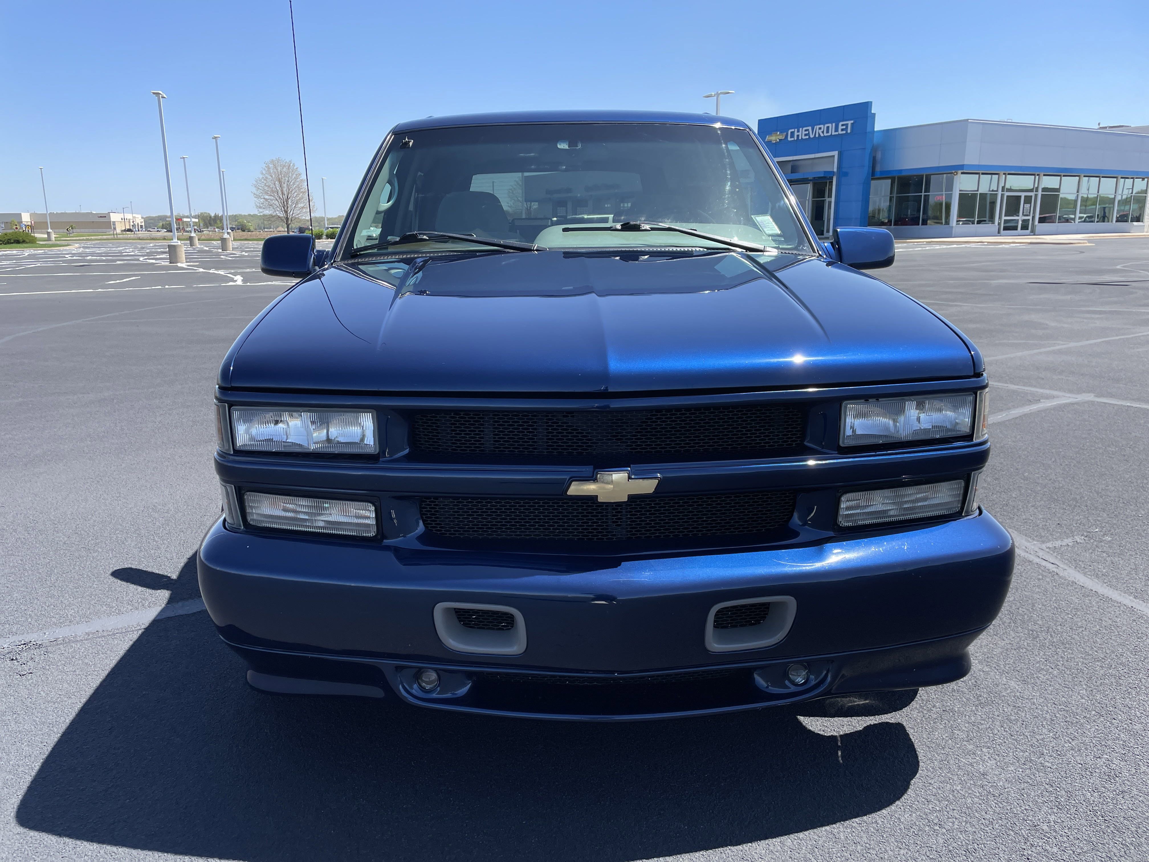 Used 1996 Chevrolet Tahoe 4WD image 8