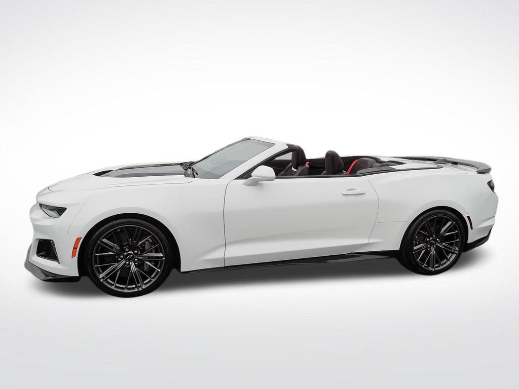 Certified 2021 Chevrolet Camaro ZL1 RWD image 4