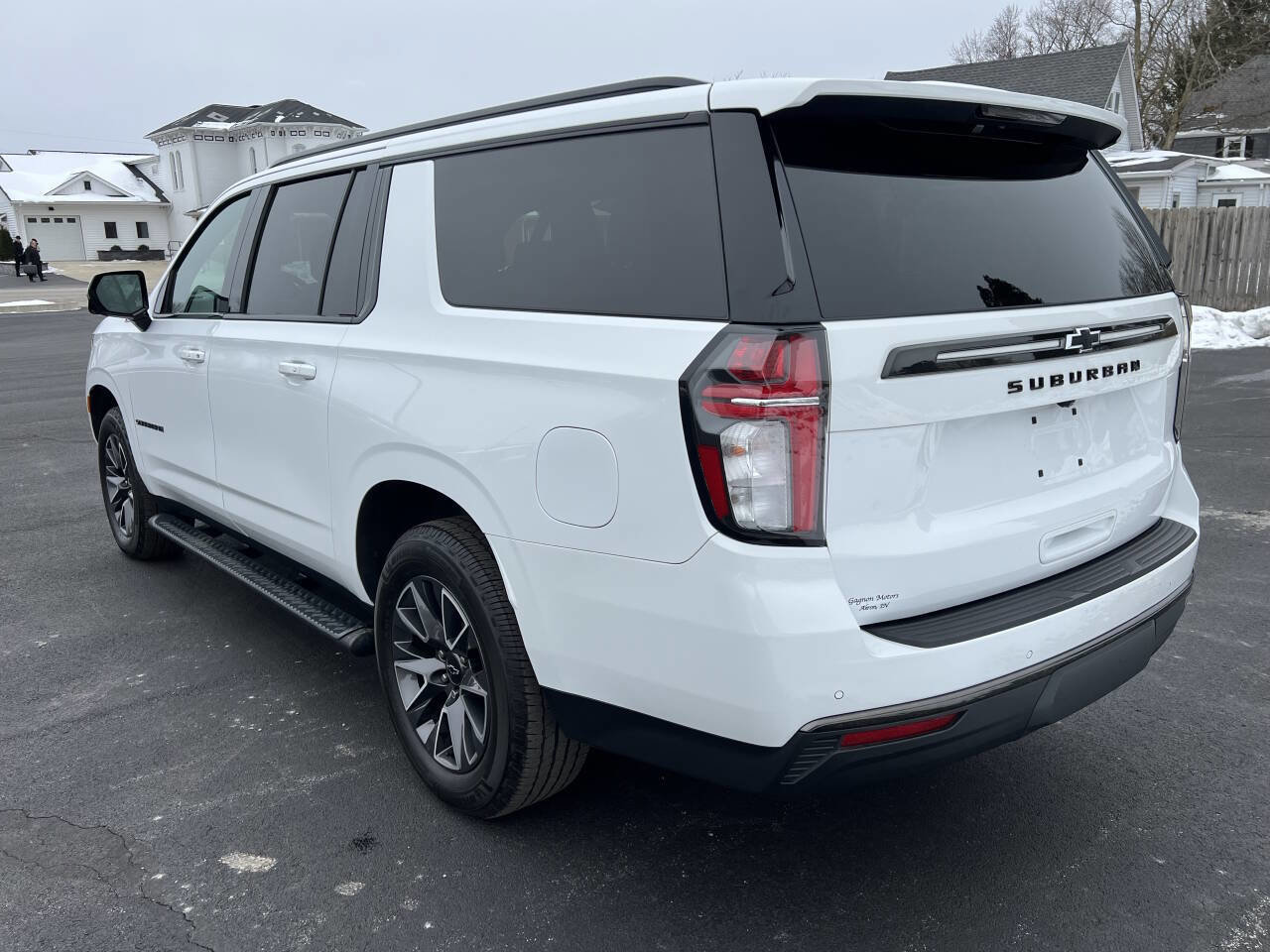 Used 2021 Chevrolet Suburban Z71 w/ Z71 Signature Package image 4