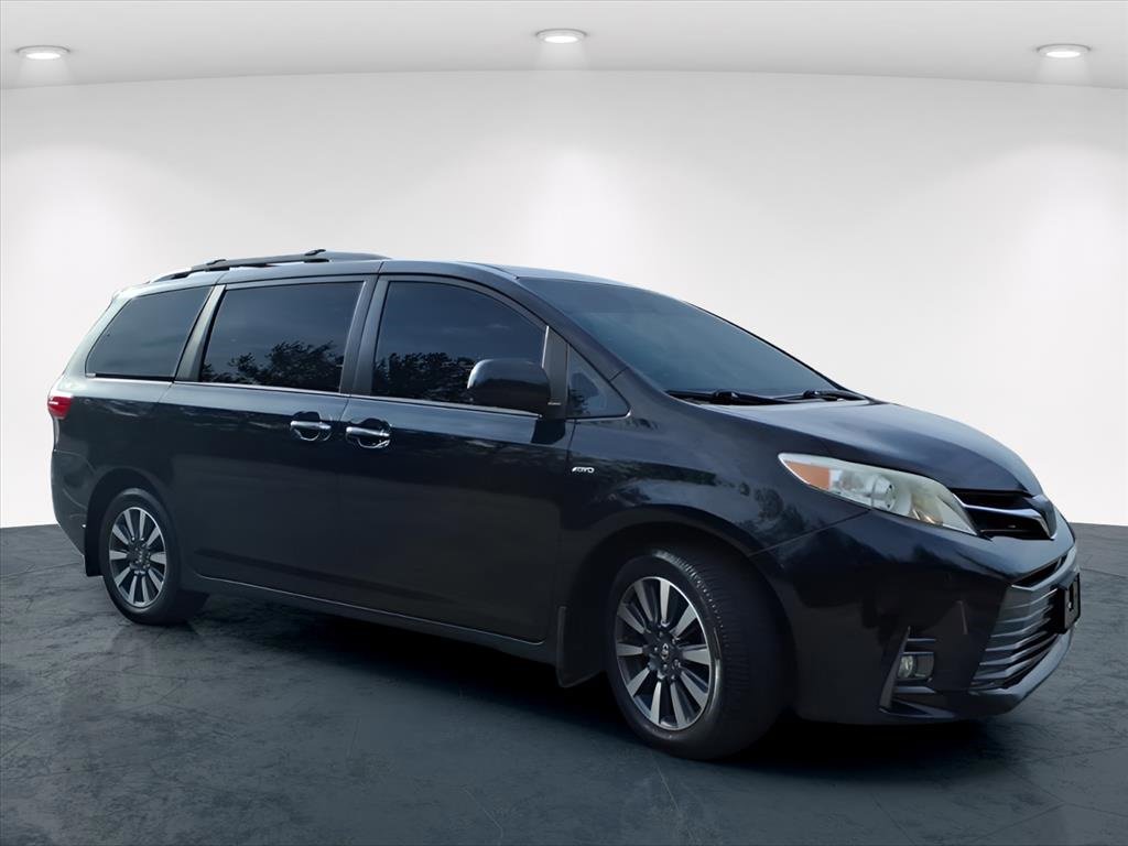 Used 2019 Toyota Sienna XLE image 21