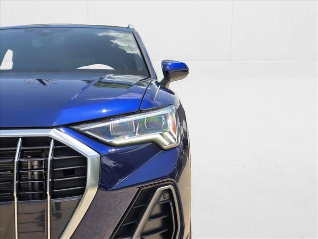 New 2025 Audi Q3 2.0T Premium w/ Convenience Package AWD/4WD image 10