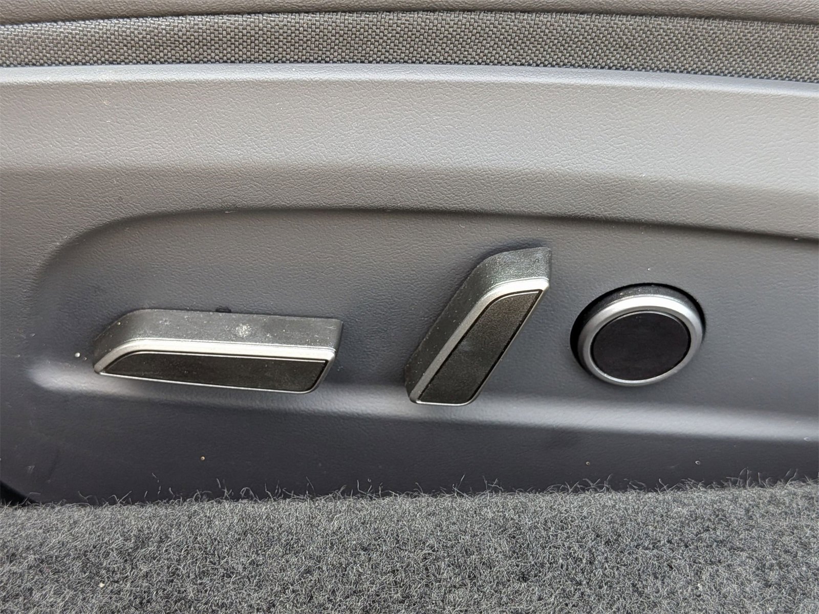 Used 2025 Tesla Model 3 Long Range image 16