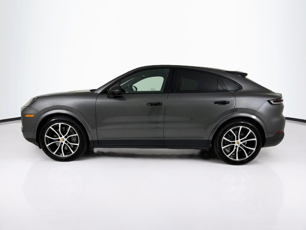 Certified 2024 Porsche Cayenne Coupe AWD/4WD image 2