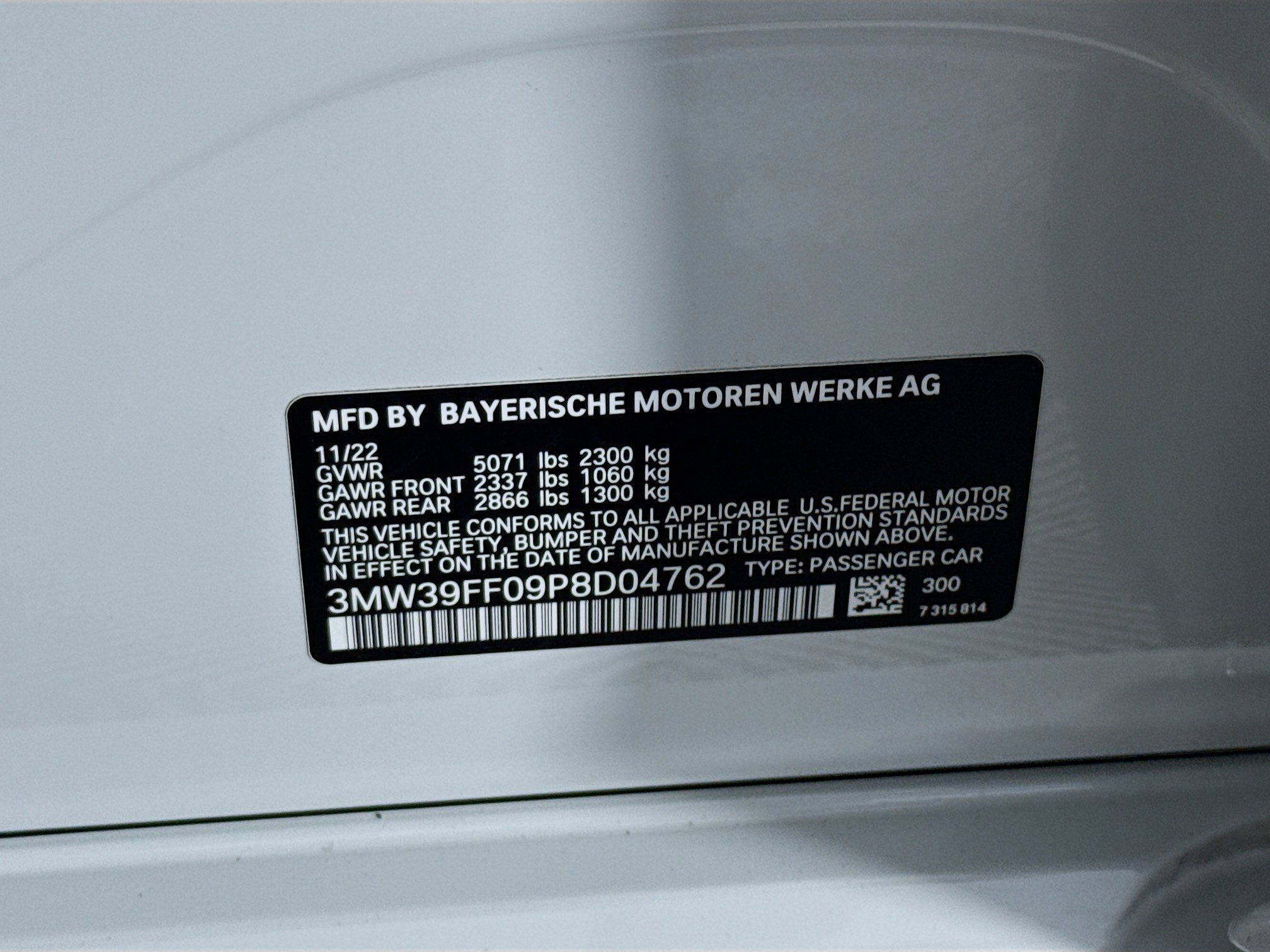 Used 2023 BMW 330e w/ Driving Assistance Package image 40