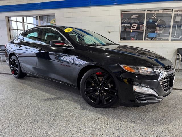 Used 2021 Chevrolet Malibu LT w/ Redline Edition image 3