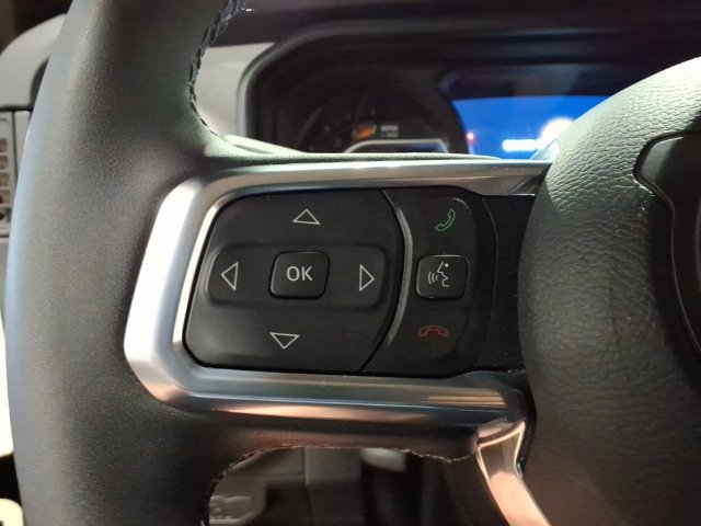 Used 2026 Jeep Wrangler Unlimited Sahara AWD/4WD image 17