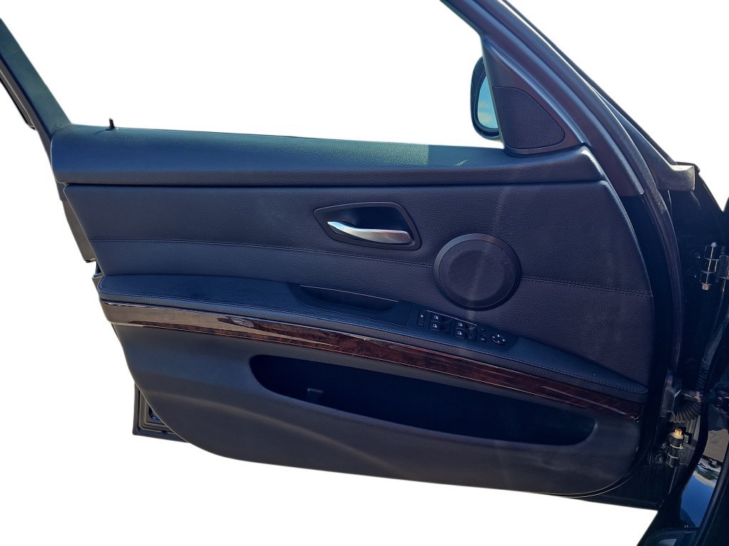 Used 2009 BMW 328i Sedan RWD image 25