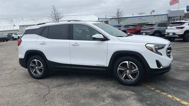 Used 2021 GMC Terrain SLT image 2