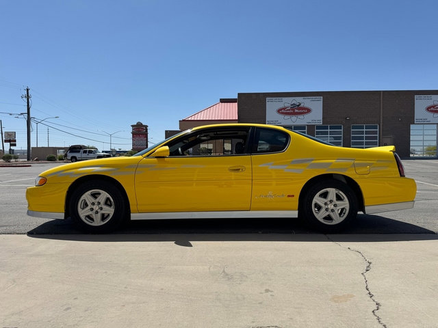 Used 2002 Chevrolet Monte Carlo SS w/ Pace Car Replica Pkg FWD image 7