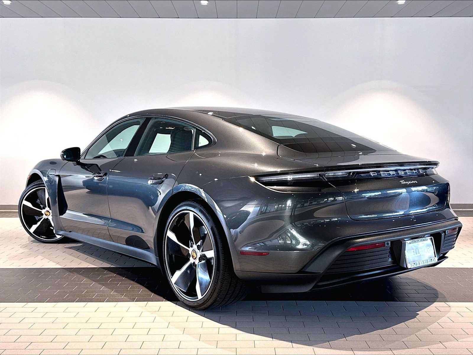 Used 2024 Porsche Taycan RWD image 3