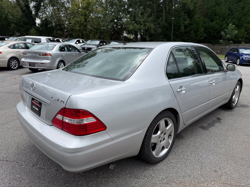Used 2005 Lexus LS 430 w/ Premium Pkg RWD image 5