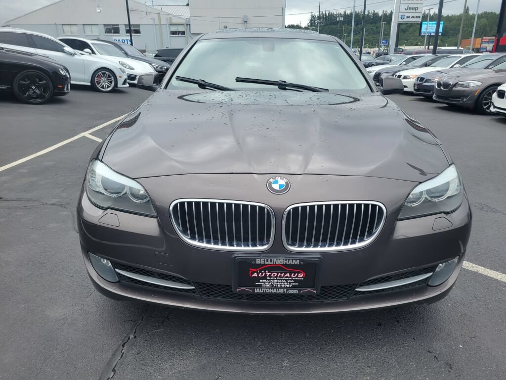 Used 2013 BMW 528i xDrive Sedan AWD/4WD image 2