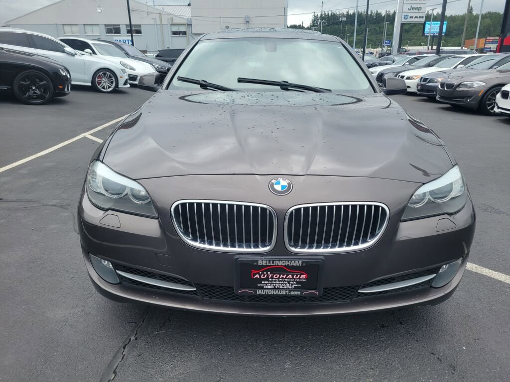 Used 2013 BMW 528i xDrive Sedan AWD/4WD image 2
