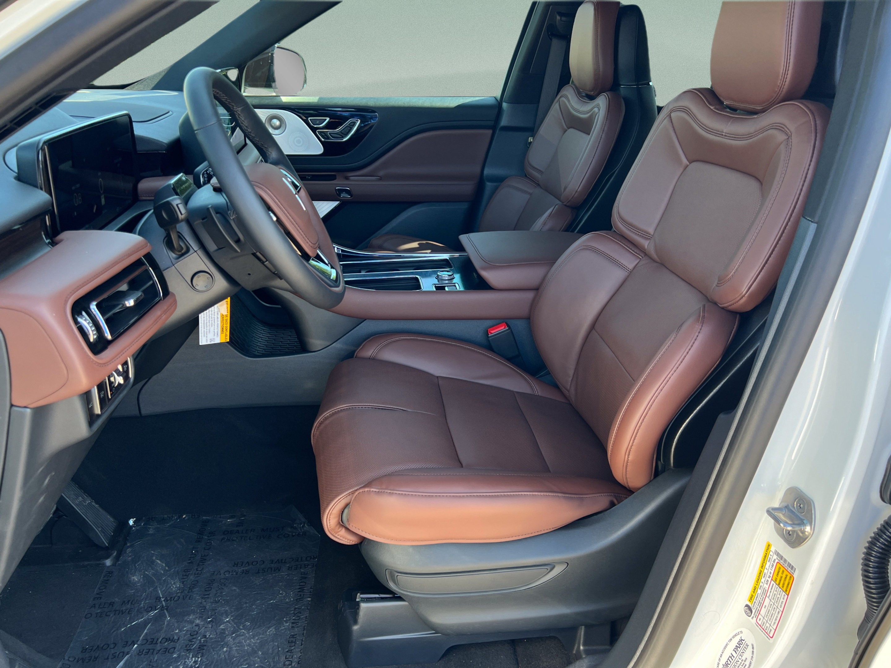New 2026 Lincoln Aviator Reserve w/ Luxury Package RWD image 19