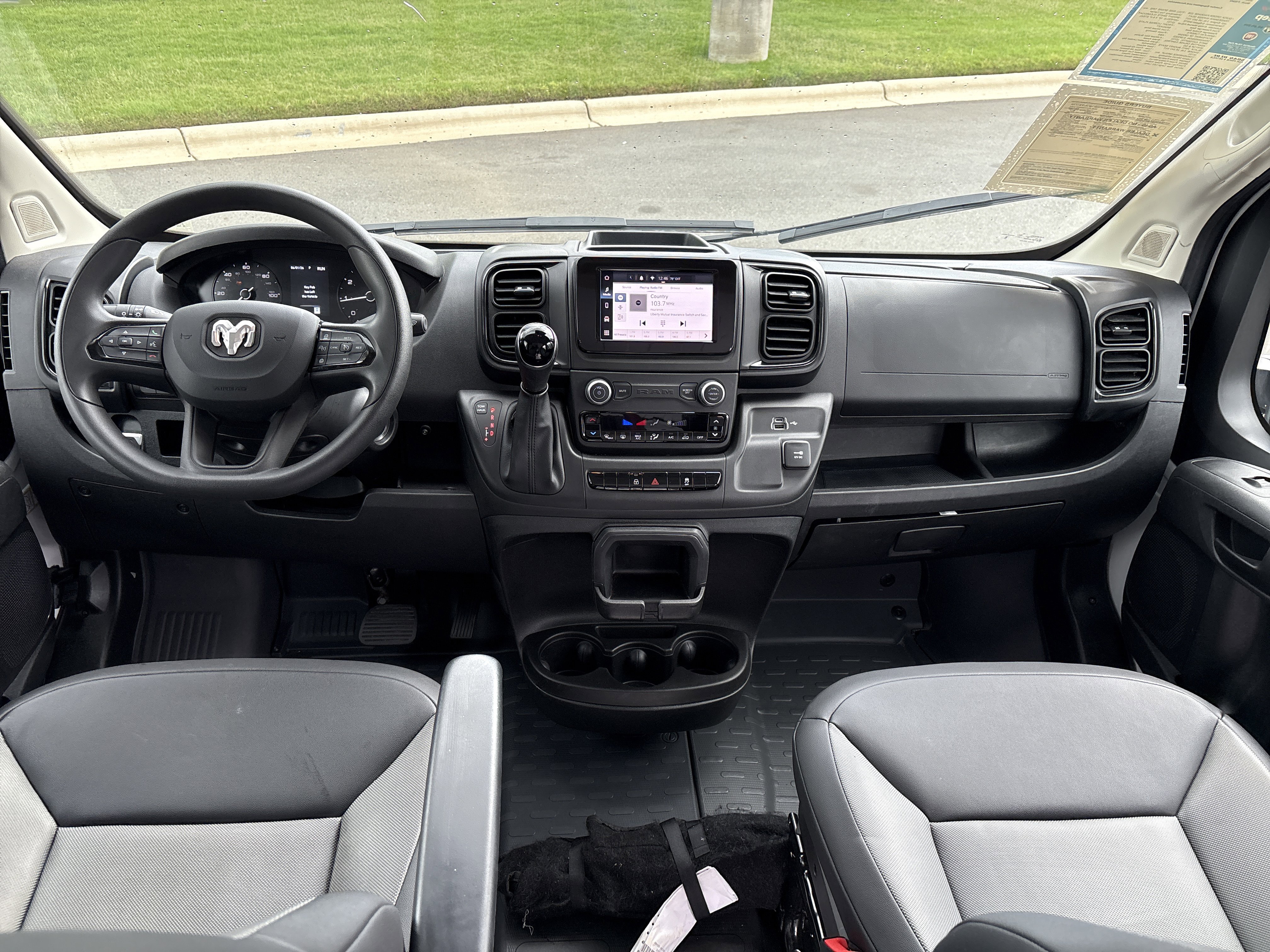 Used 2025 RAM ProMaster 2500 w/ Convenience Group FWD image 20