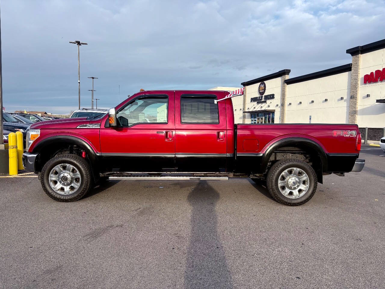 Used 2015 Ford F350 Lariat image 3