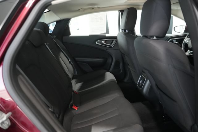 Used 2015 Chrysler 200 Limited w/ Comfort Group FWD image 16