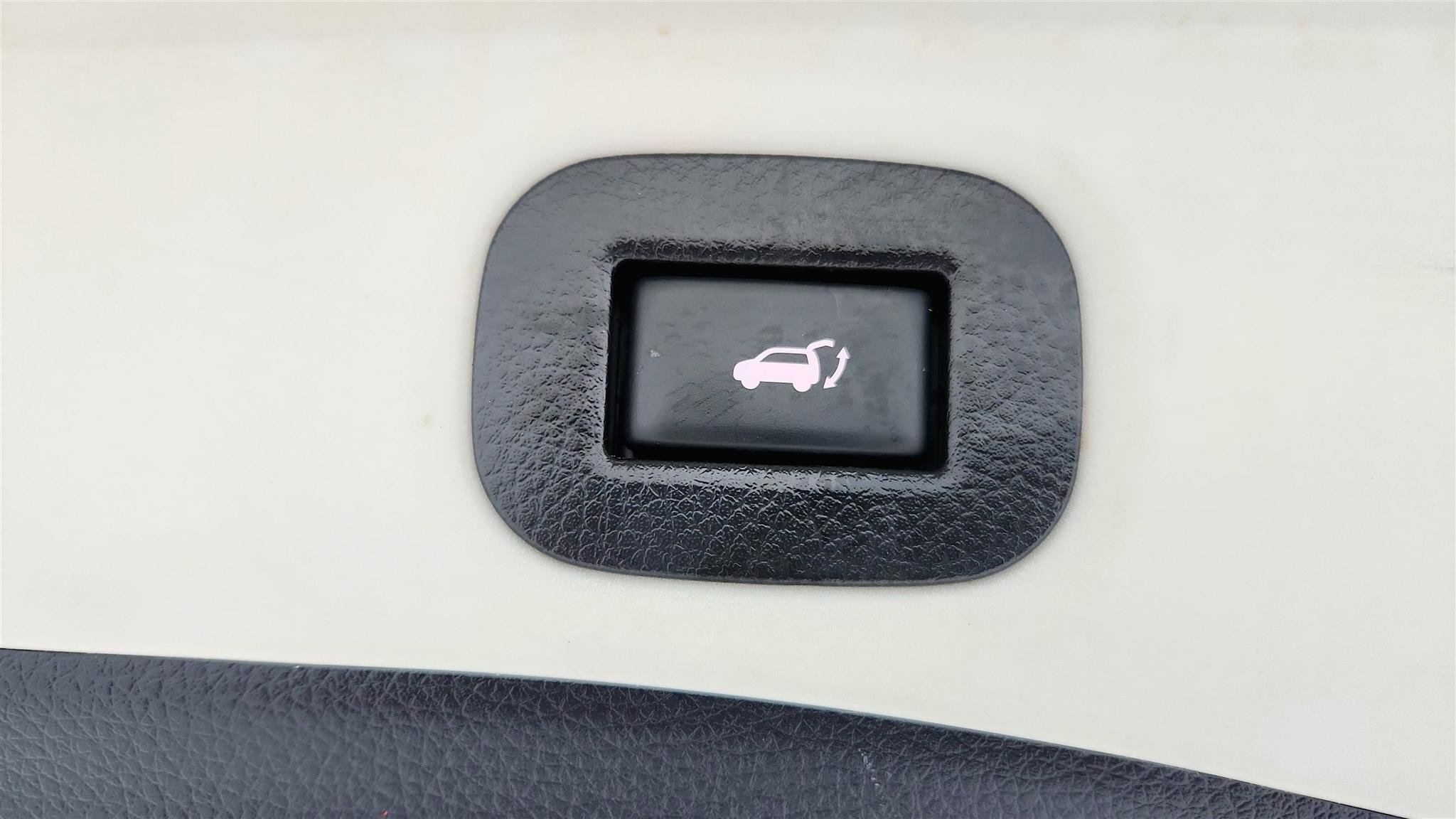 Used 2020 Nissan Rogue SV AWD/4WD image 30