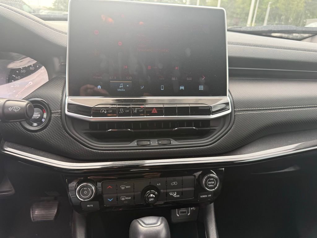 Used 2022 Jeep Compass Altitude image 18