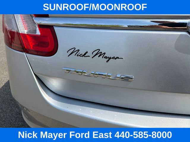 Used 2010 Ford Taurus SEL FWD image 21