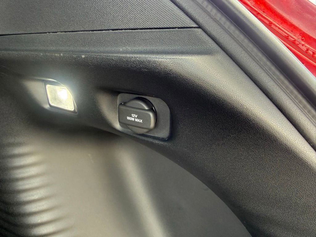 Used 2025 Honda HR-V Sport image 39