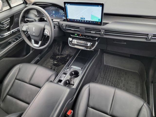 Certified 2024 Lincoln Corsair AWD w/ Equipment Group 101A image 38