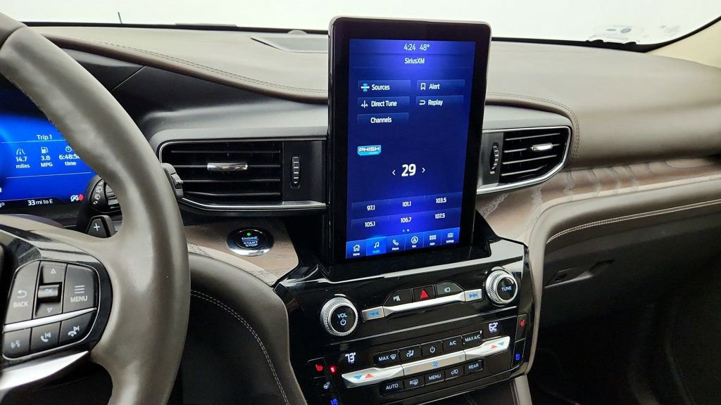 Used 2021 Ford Explorer Platinum w/ Equipment Group 601A image 18