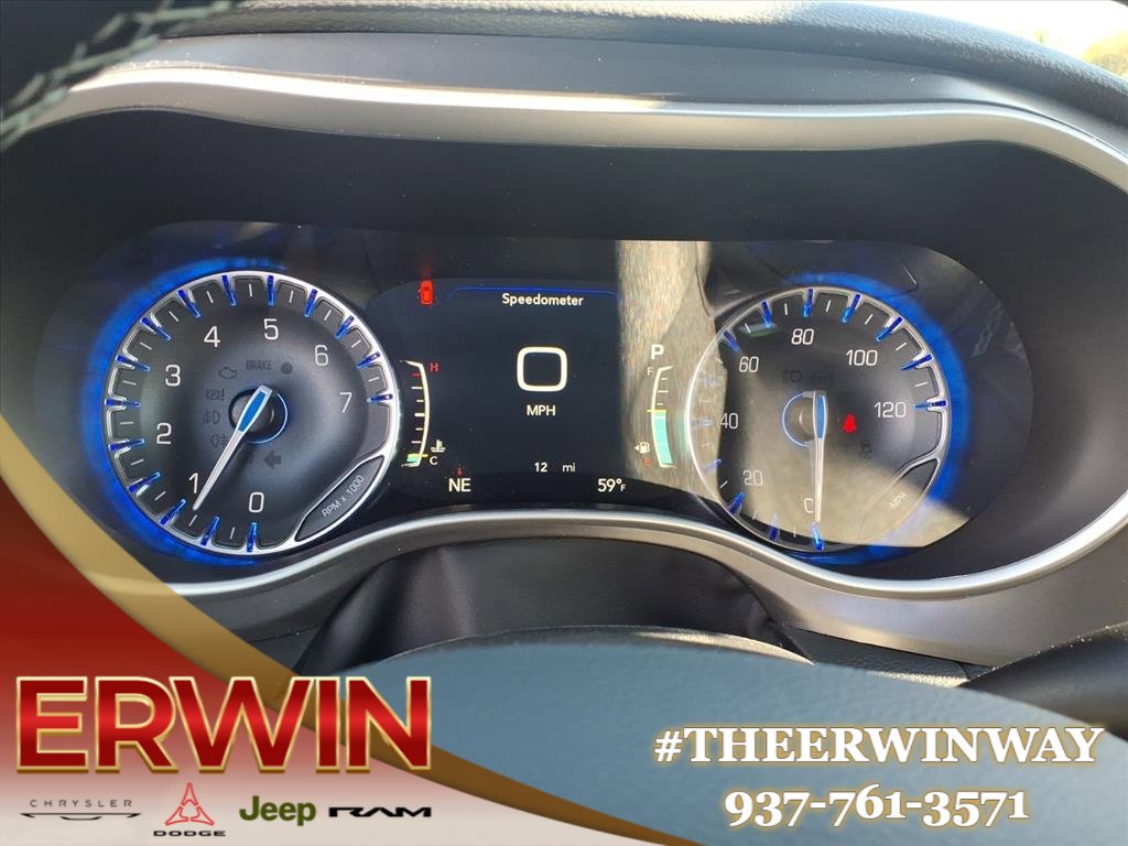 New 2026 Chrysler Pacifica Select image 14