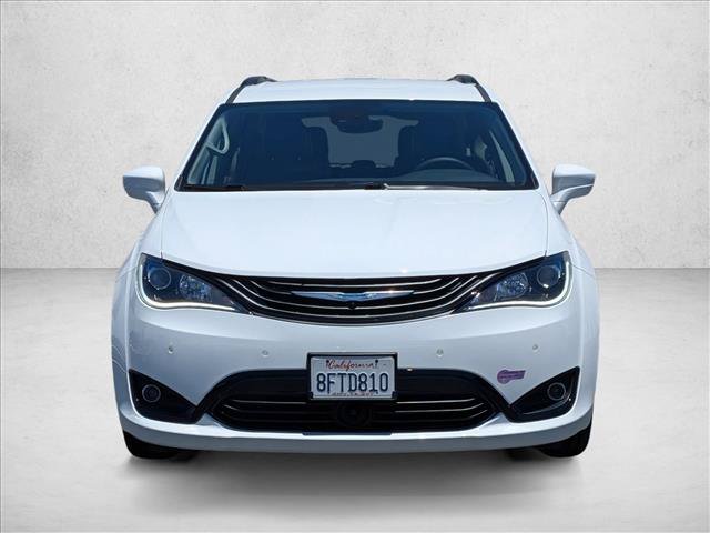Used 2018 Chrysler Pacifica Limited w/ Advanced Safetytec Group FWD image 2