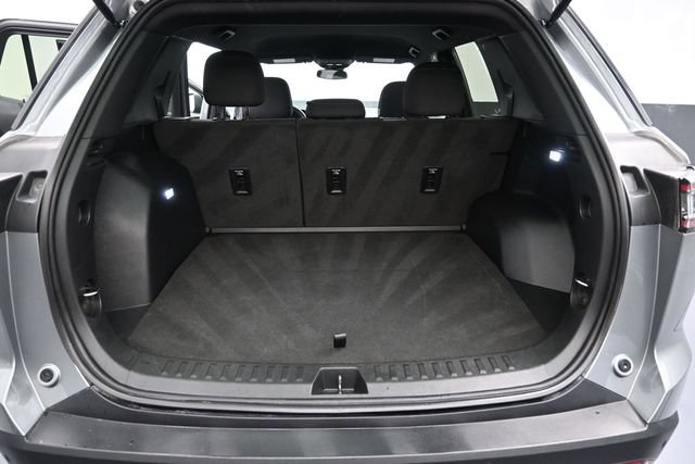 Used 2025 Chevrolet Equinox LT AWD/4WD image 2
