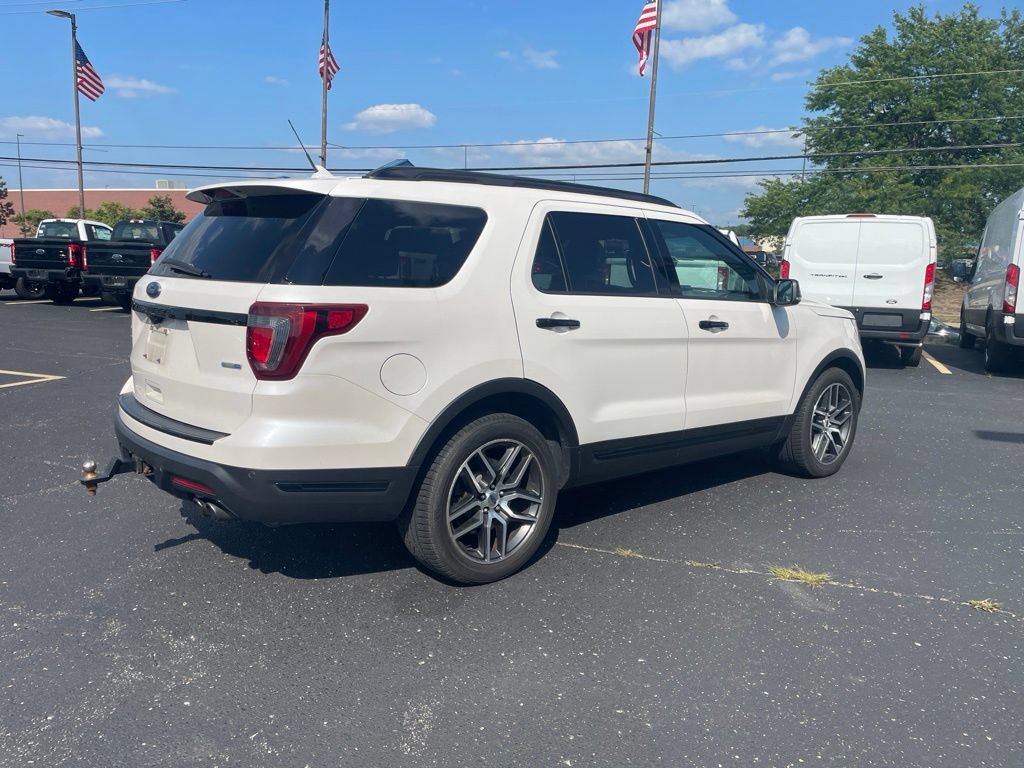 Used 2018 Ford Explorer Sport w/ Equipment Group 401A AWD/4WD image 5