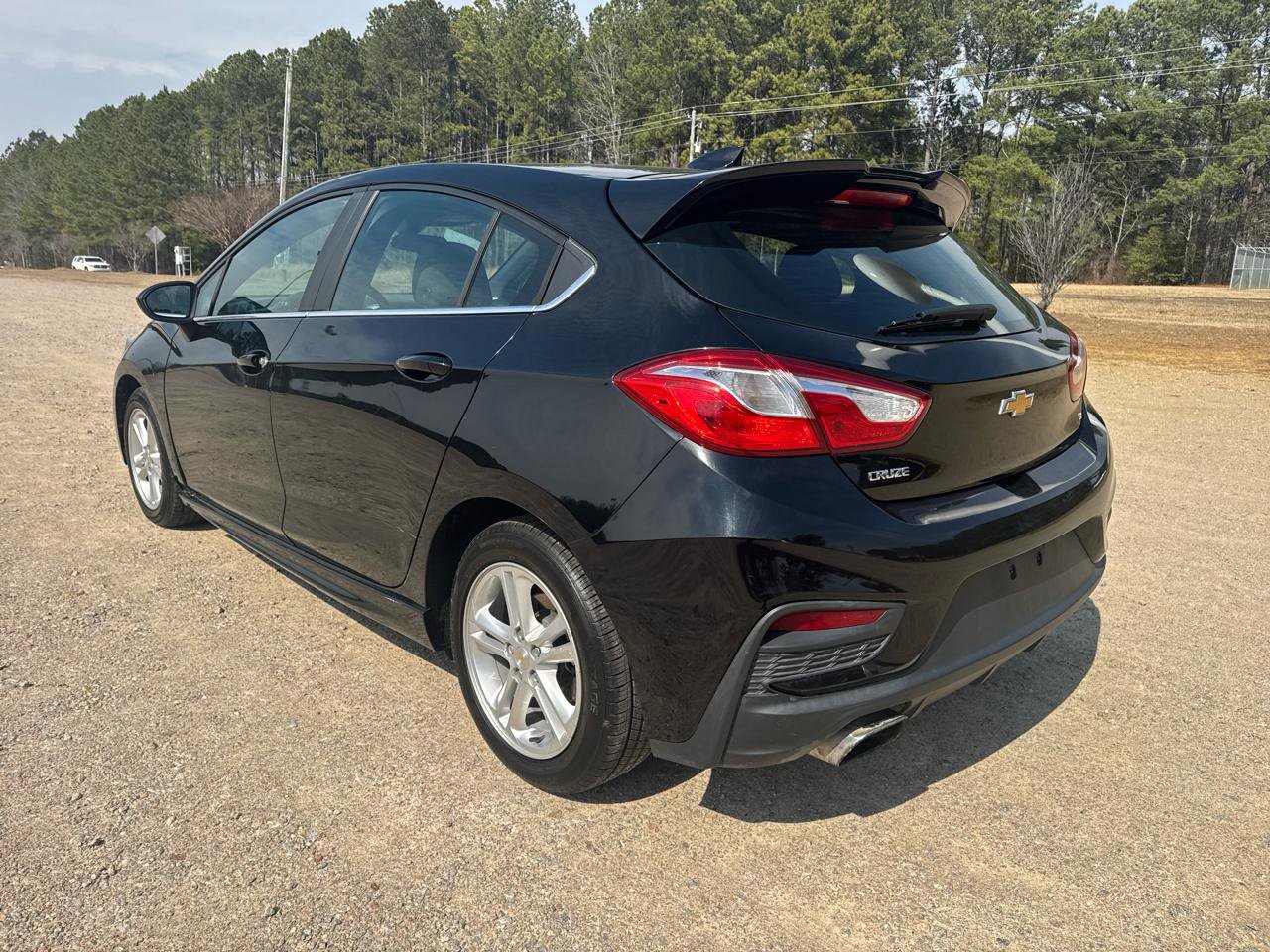 Used 2017 Chevrolet Cruze LT w/ RS Package image 8