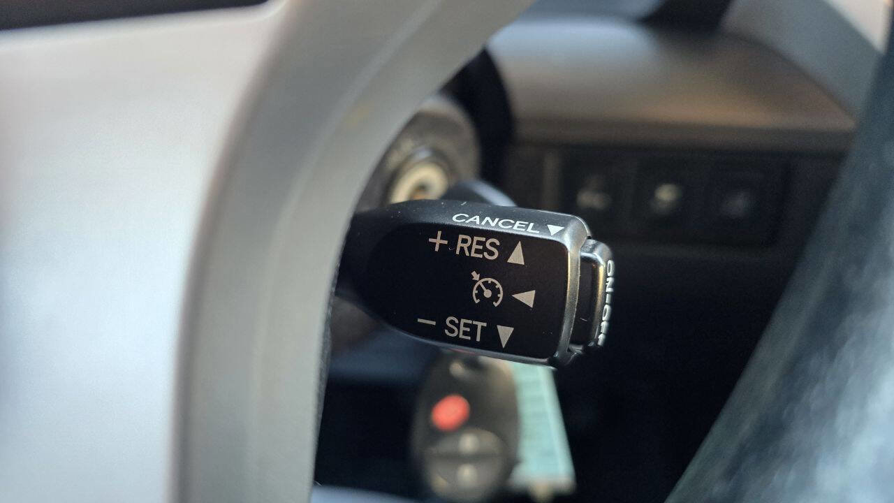 Used 2015 Toyota Tundra SR5 image 23