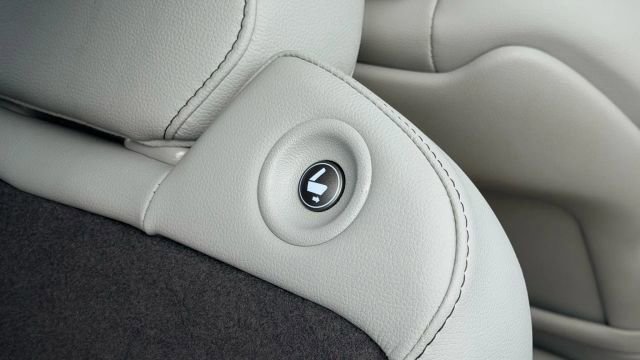 Used 2020 Acura MDX FWD w/ Technology Package image 24