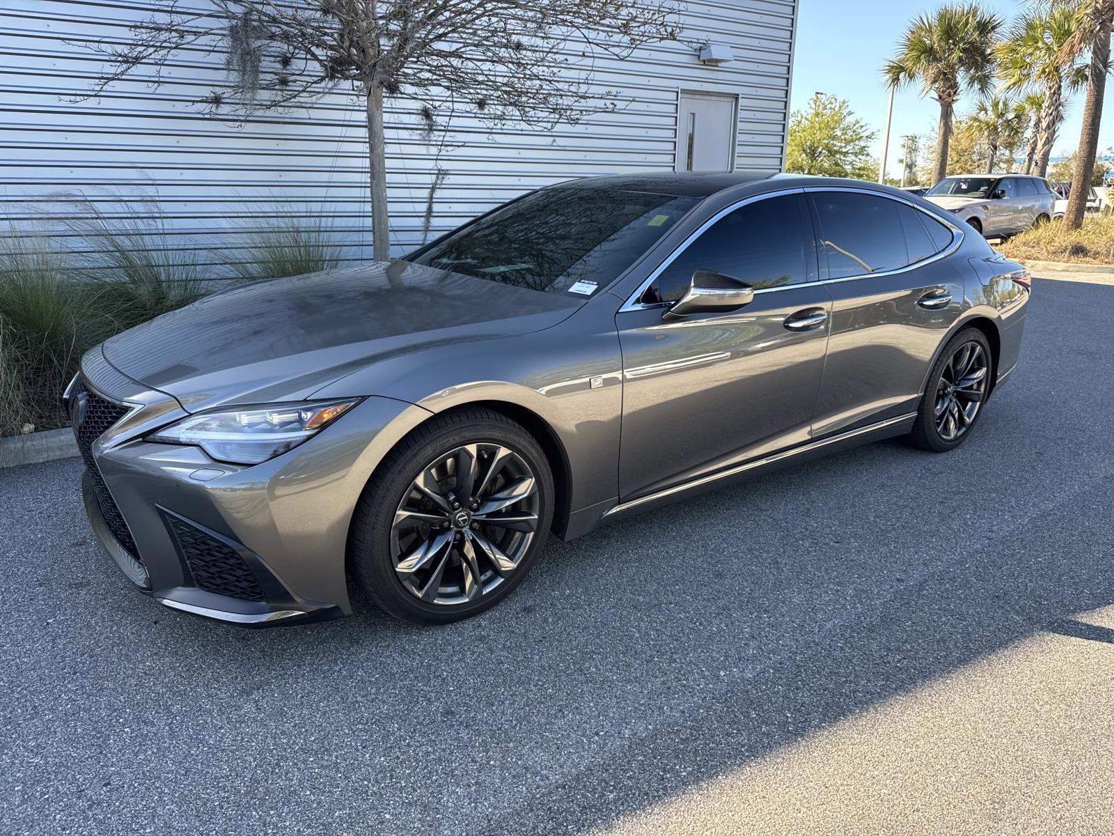 Used 2022 Lexus LS 500 F Sport w/ Accessory Package (Z2) image 1