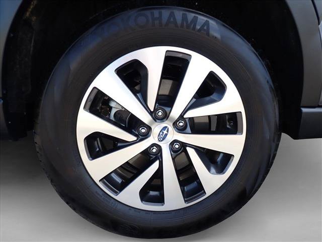 Certified 2025 Subaru Outback Premium AWD/4WD image 7