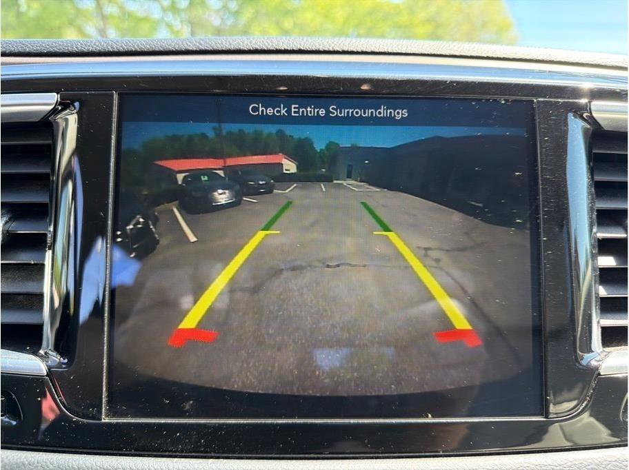 Used 2018 Chrysler Pacifica Touring-L Plus FWD image 22