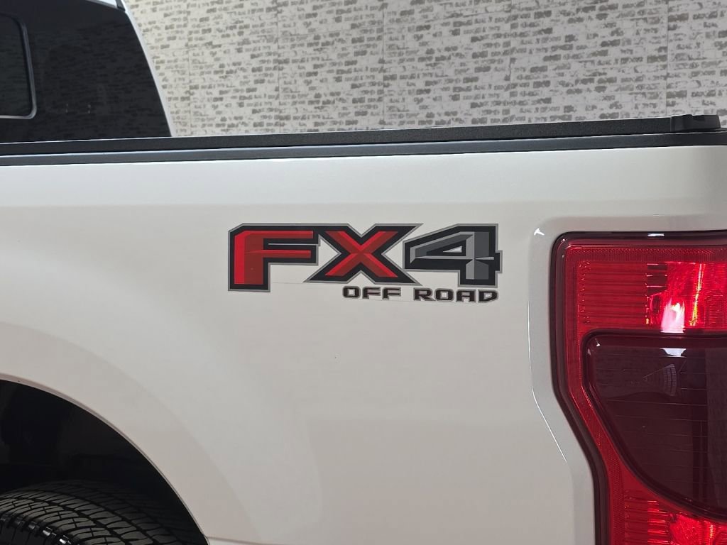 Used 2021 Ford F350 Lariat w/ Lariat Ultimate Package image 5